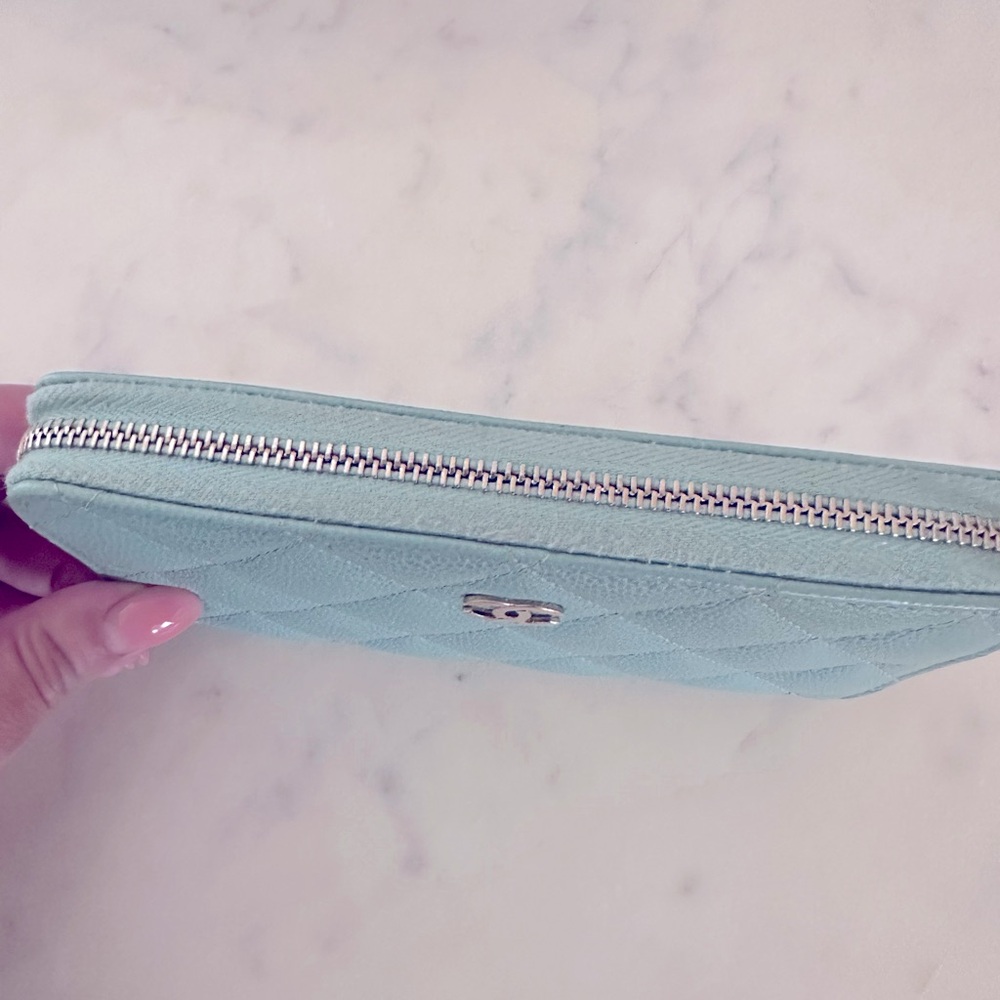 Authentic Chanel Wallet - Picture 2 of 12